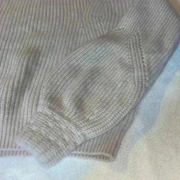 Athleta wool/ cashmere blend puff sleeve sweater - Picture 4 of 7